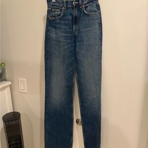 Zara women’s Blue Jeans